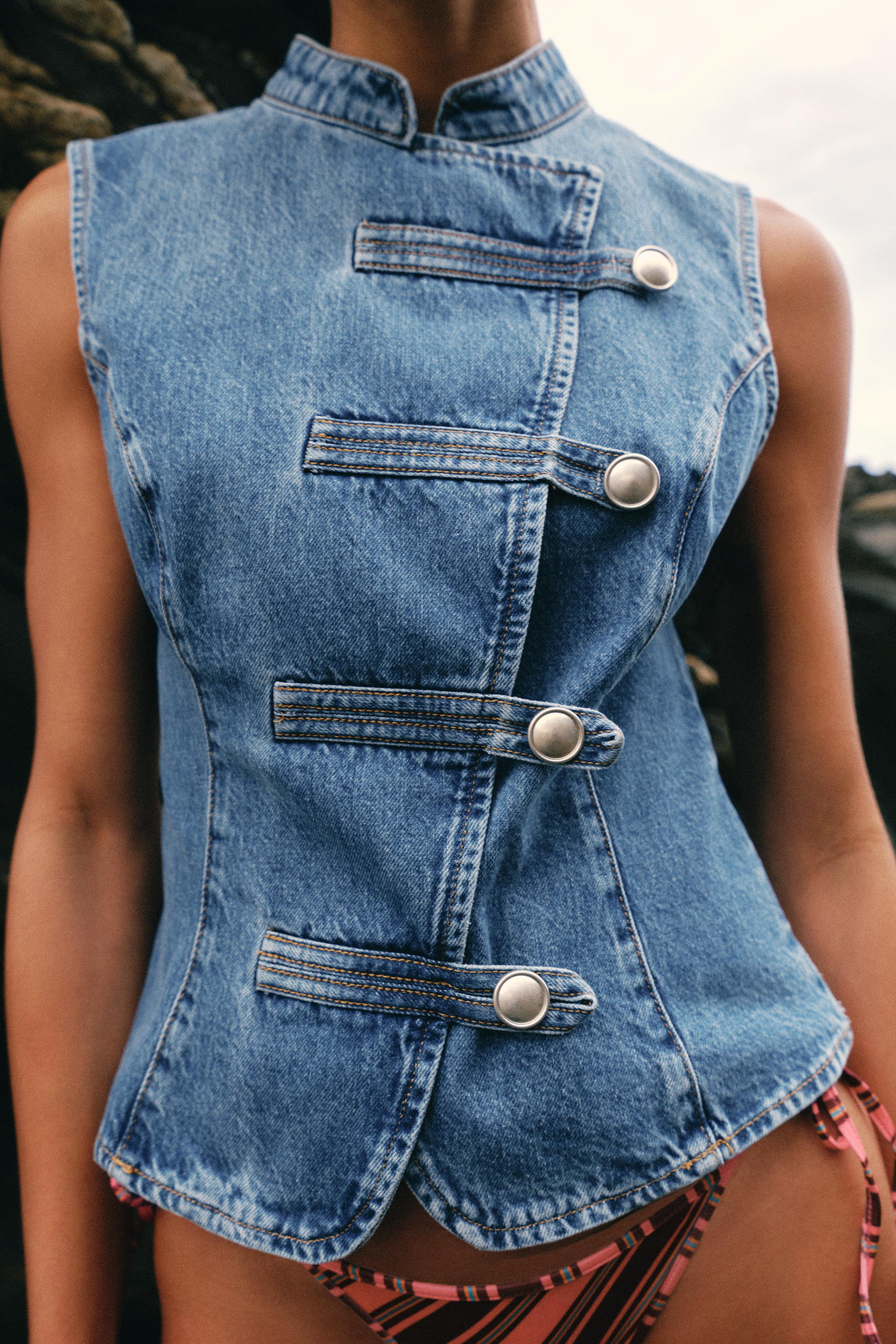 Z1975 FROG CLASP DENIM TOP